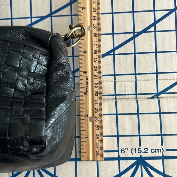 ELLIOTT LUCCA BLACK CRINKLE LEATHER CROSSBODY BAG WOVEN FRONT - Picture 9 of 14